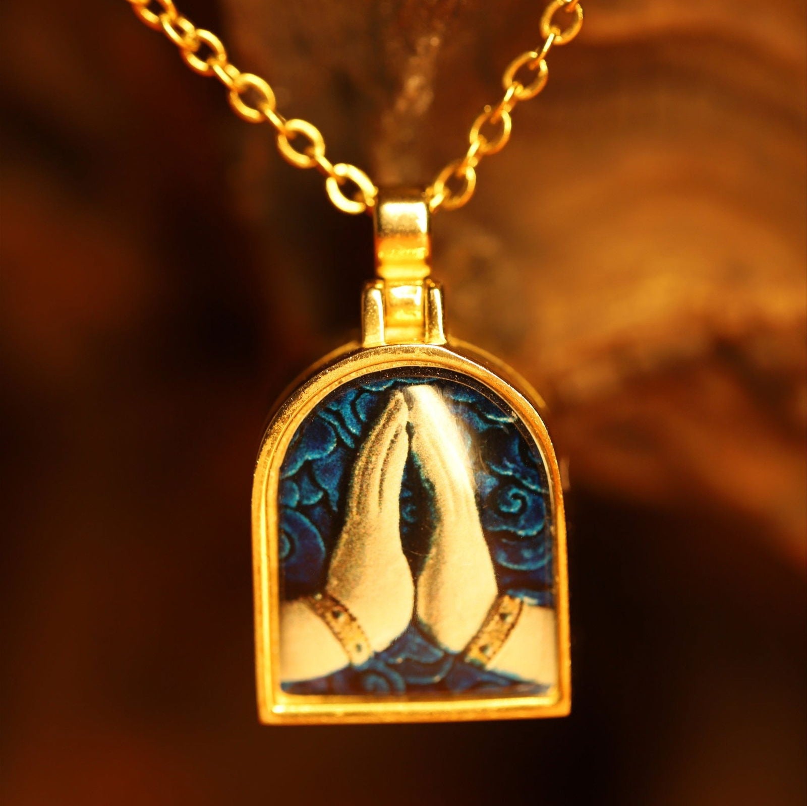 Thangka BuddhaDivine Buddha Hands Locket Necklace with Hidden Shurangama Mantra Scroll - Thangka Buddha - Thangka Buddha