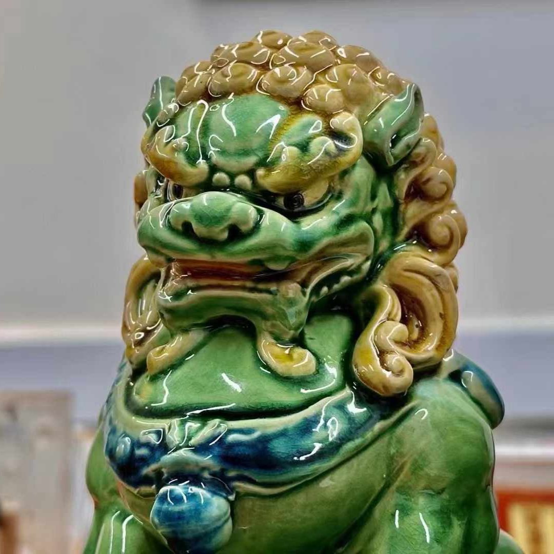 Thangka Buddha Handcrafted Liuli Shuxiang Temple Green Lions(M) - A Symbol of Wisdom and Protection - Thangka Buddha - 