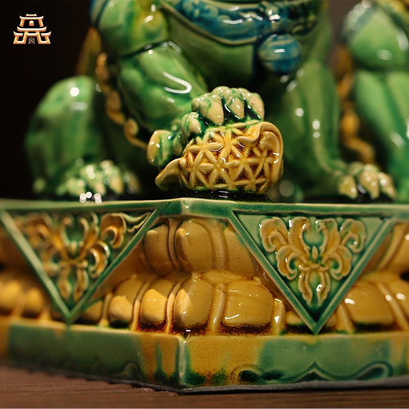 Thangka Buddha Handcrafted Liuli Shuxiang Temple Green Lions(M) - A Symbol of Wisdom and Protection - Thangka Buddha - 
