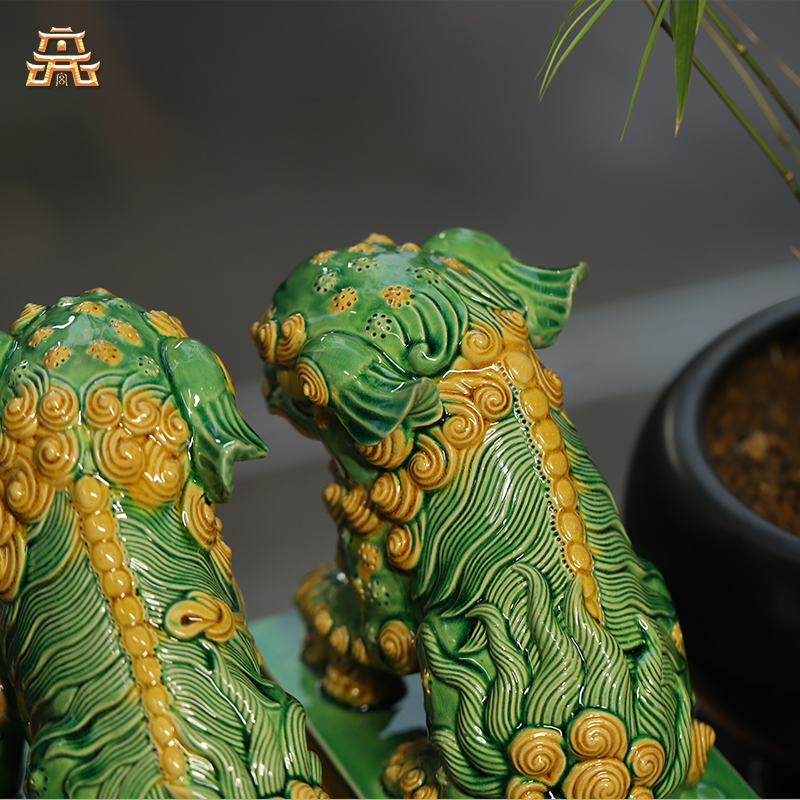 hangka Buddha Handcrafted Liuli Green Lions(L) - A Symbol of Wisdom and Protection - Thangka Buddha - 